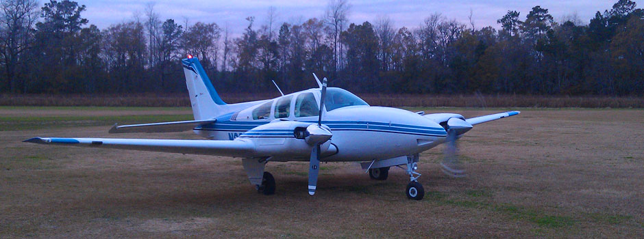 BeechcraftBaronE55_002